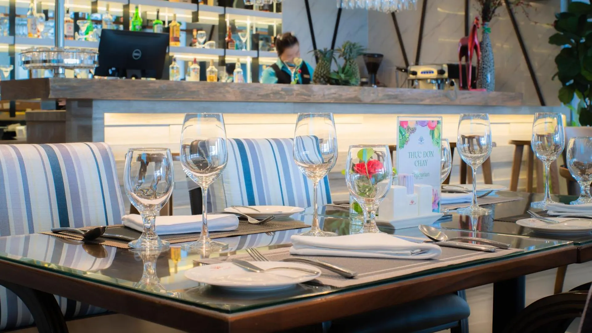 Queen Ann Nha Trang Hotel וייטנאם