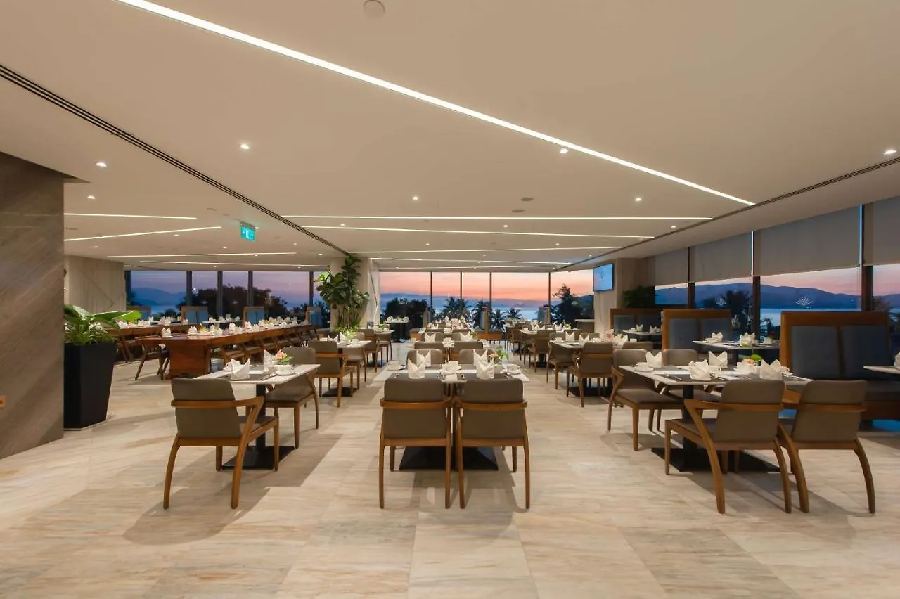 *****  Queen Ann Nha Trang Hotel Vietnam