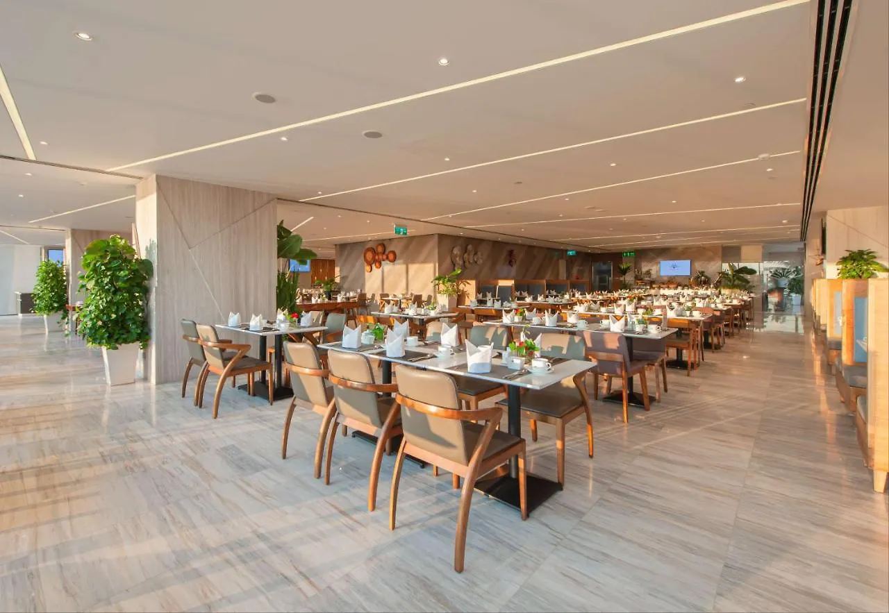 *****  Queen Ann Nha Trang Hotel Vietnam