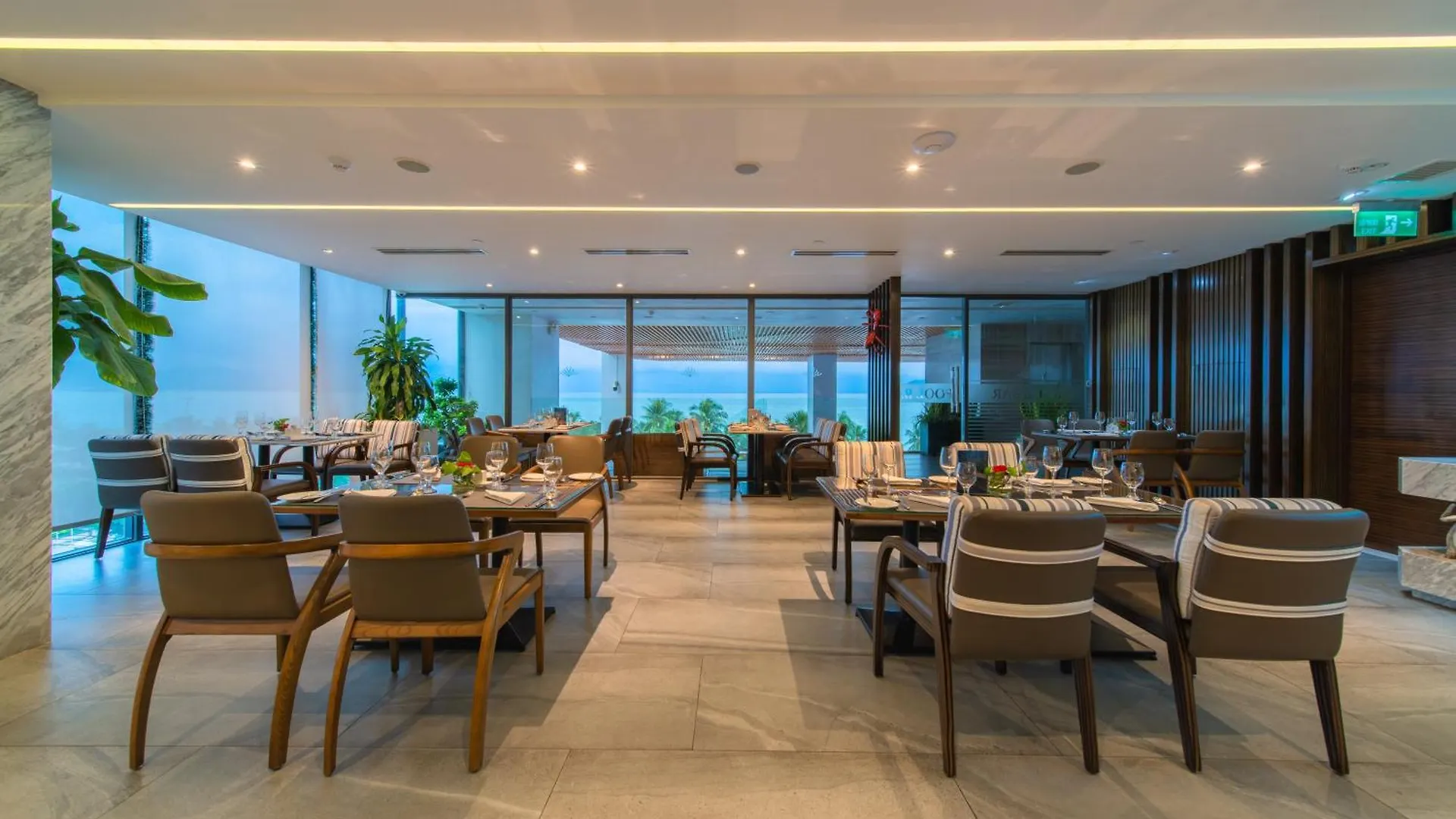 *****  Queen Ann Nha Trang Hotel Vietnam